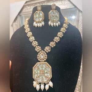 Pakistani Indian Desi Elegant Gold-Tone Green Pendant Necklace with Earrings